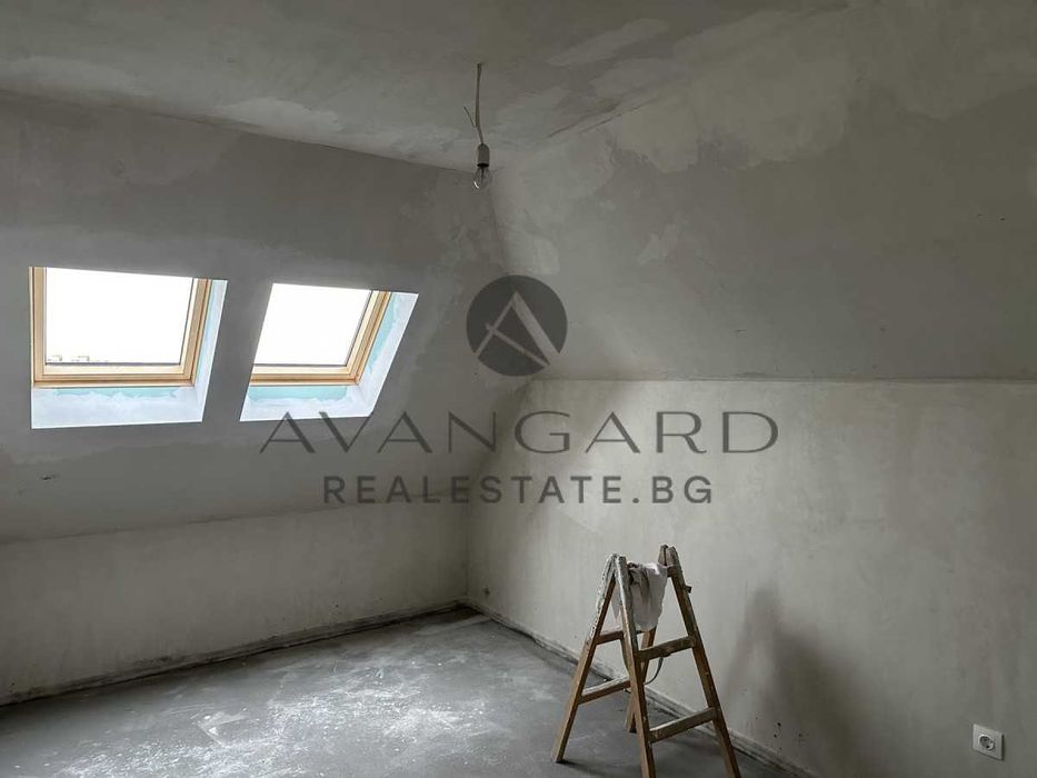 Продава се Двустаен апартамент в Пловдив, Център - 69 кв.м за 1972 €/кв.м - Снимка #2