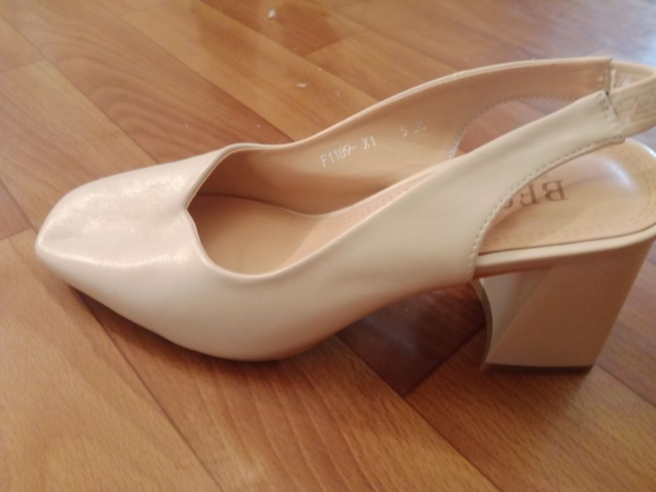 Продам басаножки 35р.