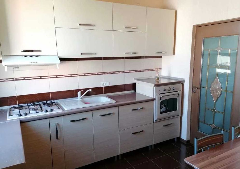 Дава се под наем Двустаен апартамент в Бургас, Славейков - 60 кв.м за 280.5 € - Снимка #3