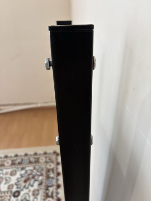 Тумба-подставка под телевизор