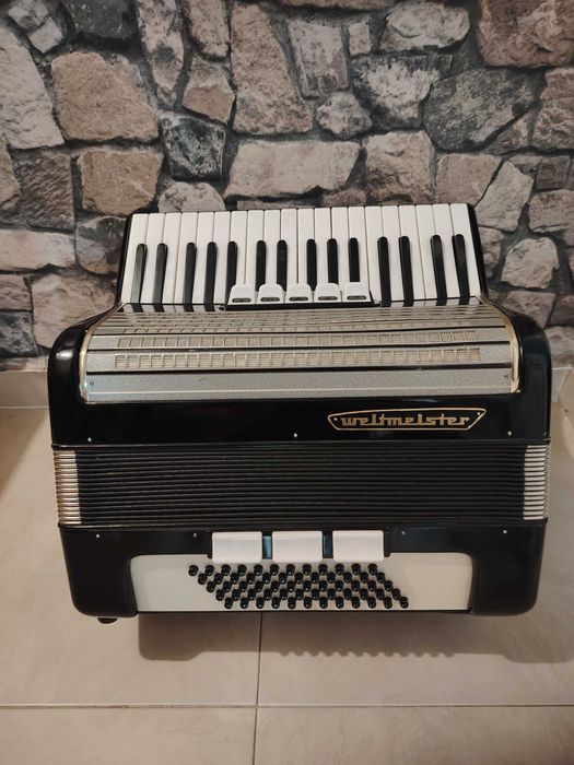 Акордеон Weltmeister / Нов Велтмайстер