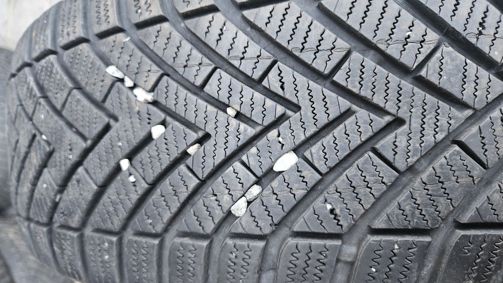 2бр гуми 205 60 16 дот 21 вредещайн