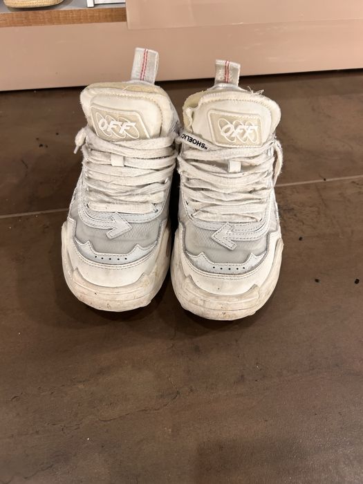 Papuci off white odsy marimea 39 lucaryi mai mici