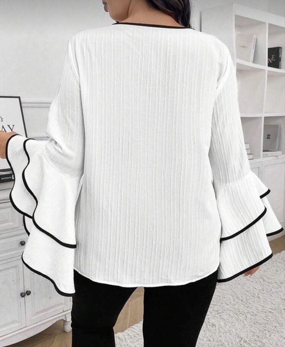 Дамска спортно елегантна бяла блуза/риза с ефектен ръкав