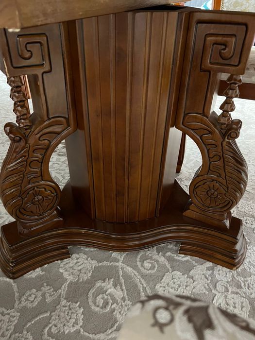 Продам стол Дерево и 12 стульев