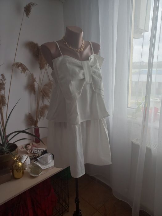 Rochie nouă cu eticheta PIERCE