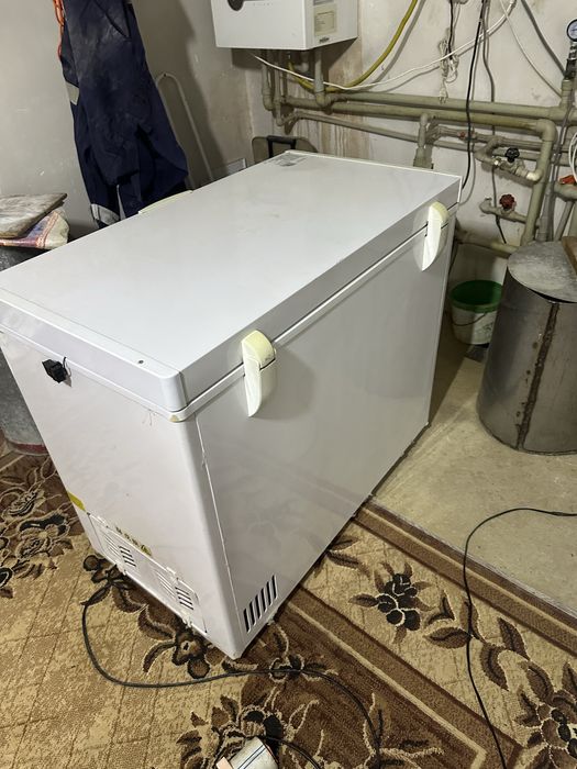 Морозильник 217л