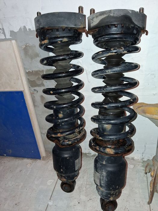 Продам. Амортизаторы