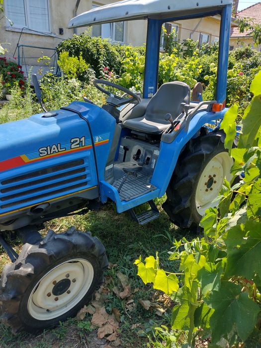 Tractor japonez 4x4 Iseki,23 CP/PTO