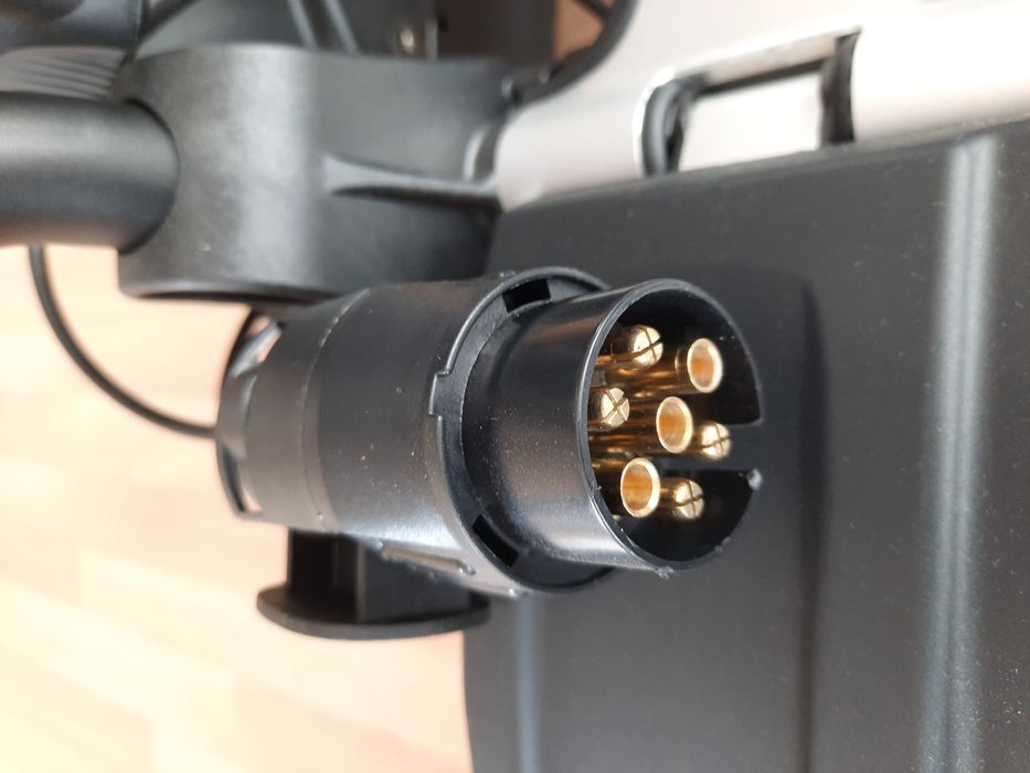 Suport auto bicilete  Thule EasyFold XT933 NOU