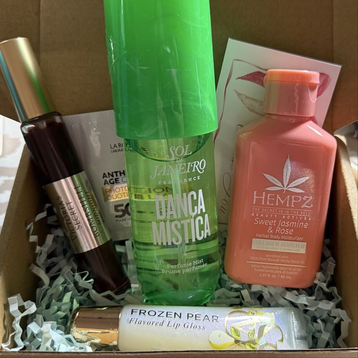 Премиум лотове с козметика!