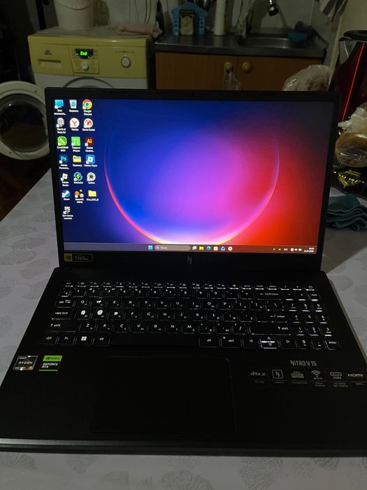 ACER NITRO V15 Ноутбук