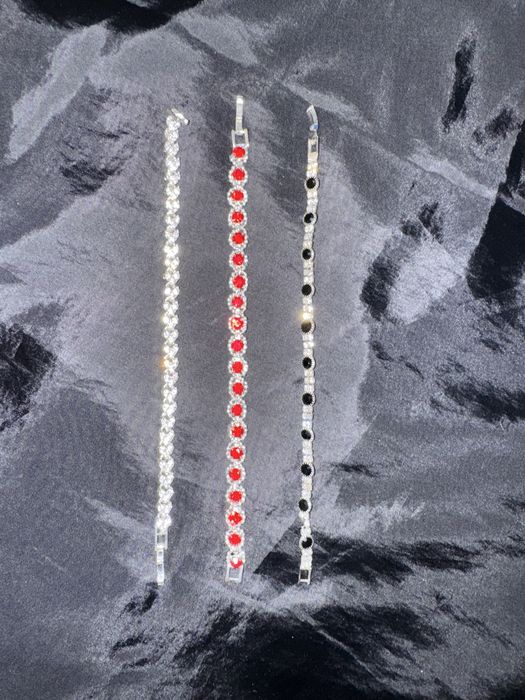 Луксозни грувни с камъни - нови, стилни и елегантни