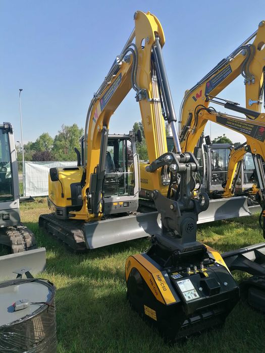 Cupe multifuncționale MB Crusher – sortare, concasare, încărcare