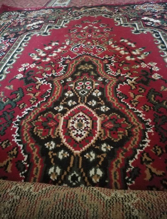 Гилам сотилади! Продам ковёр.