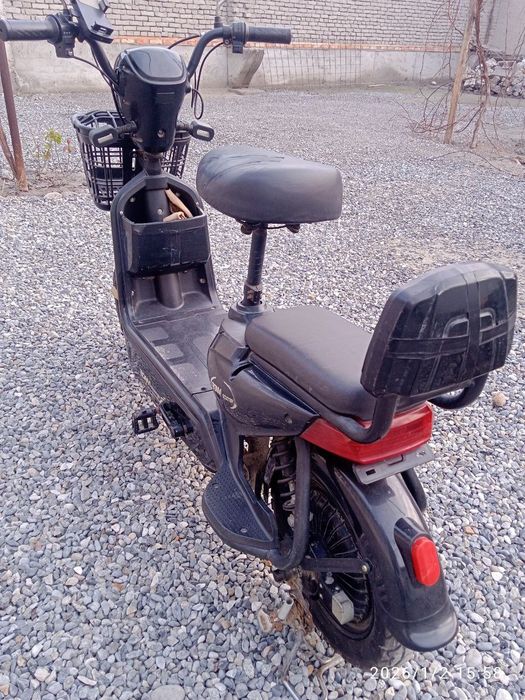 Bonwi skuter holati yahshi 1200ming