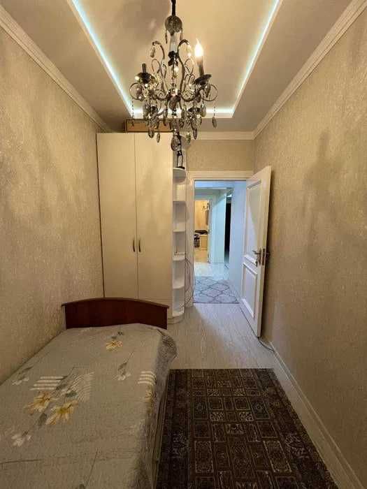 #304 Сдаётся квартира ул. Садык Азимова 3/2/9 Комнаты раздельные.