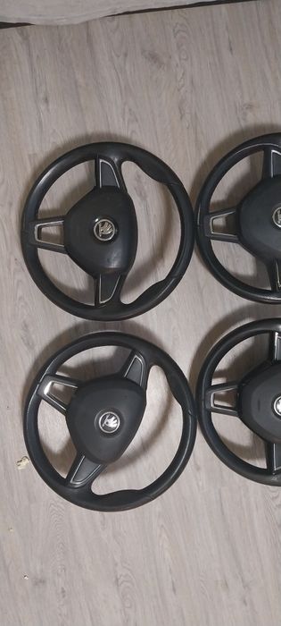 Vând Volane Complete Skoda