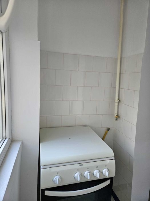 Garsoniera renovata etajul 2 din 4 strada Rarau zona Renk