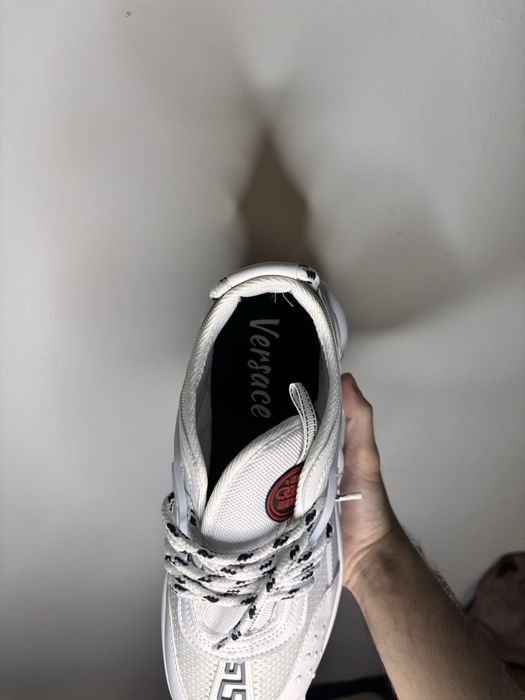 Adidasi Versace Chain Reaction albi