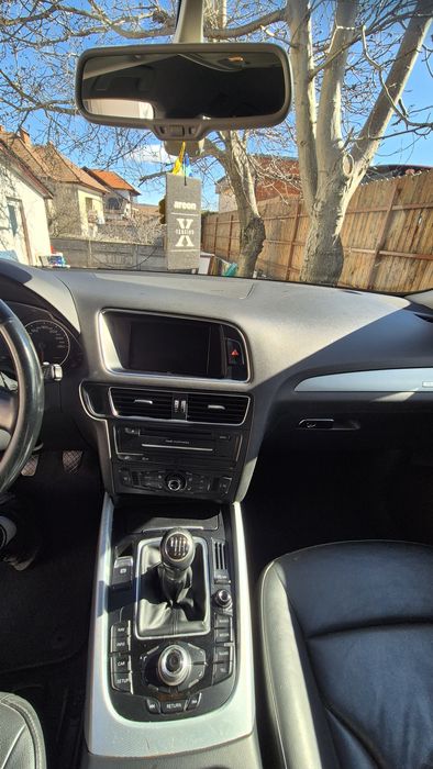 Audi Q5 2.0tdi / 143hp