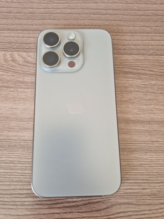 Iphone 15 pro идеальное состояние