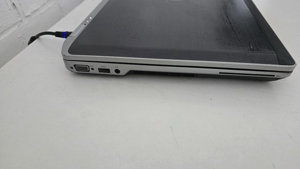 Ноутбук Dell Latitude