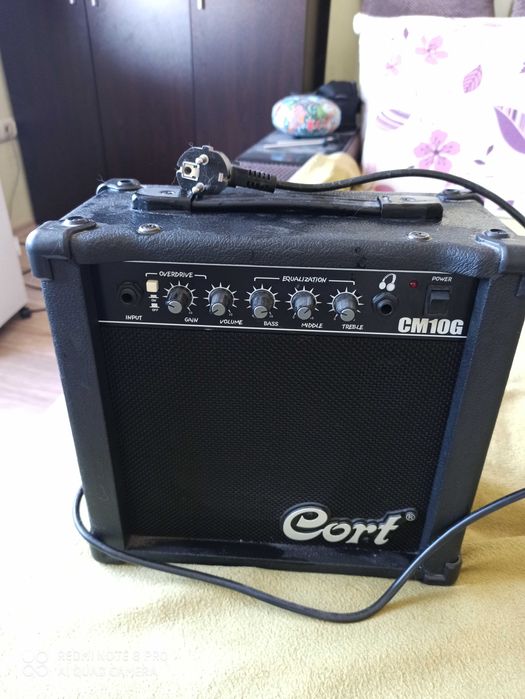 кубе за китара Cort