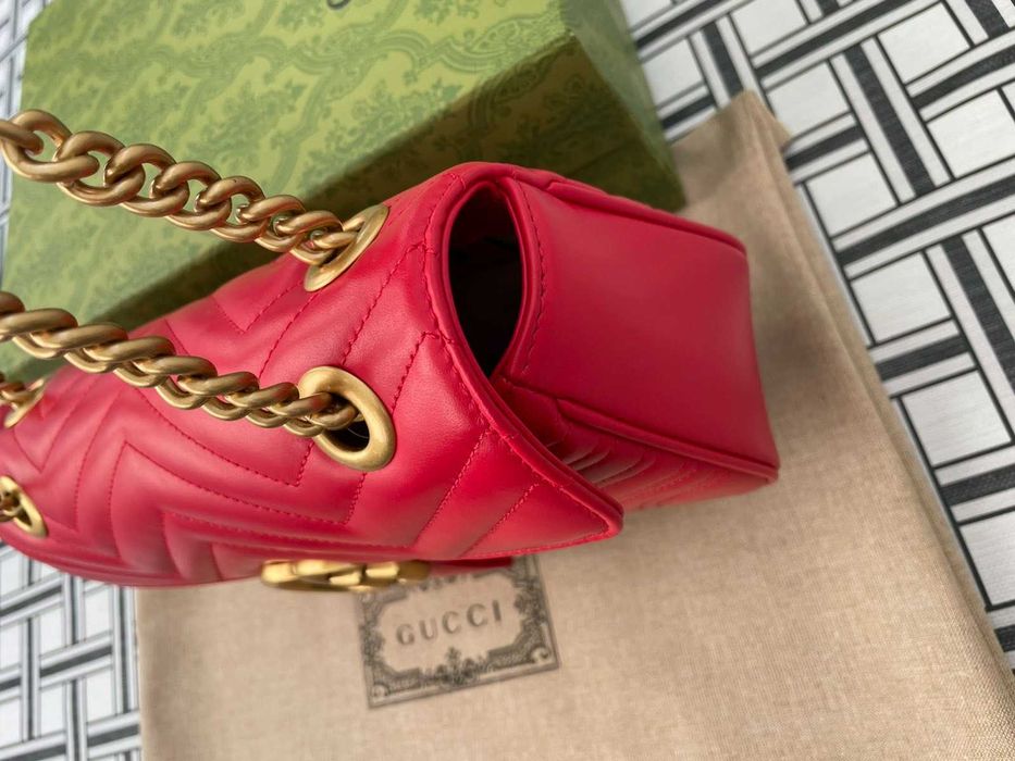 Gucci Оригинална Чанта Marmont Гучи Червена Кожа Златно GG Лого