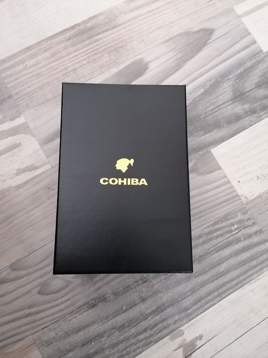 СТИЛЕН МЪЖКИ ПОДАРЪК!!! Травел хумидор Cohiba