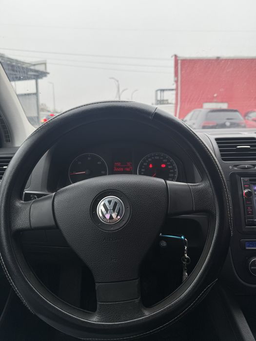 Golf 5 2009 1.9 TDI 105 cp