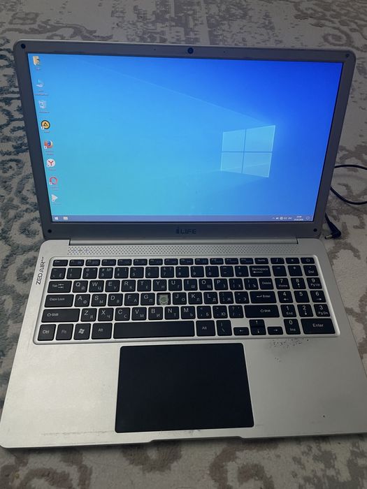 Продается бюджетный  ноутбук