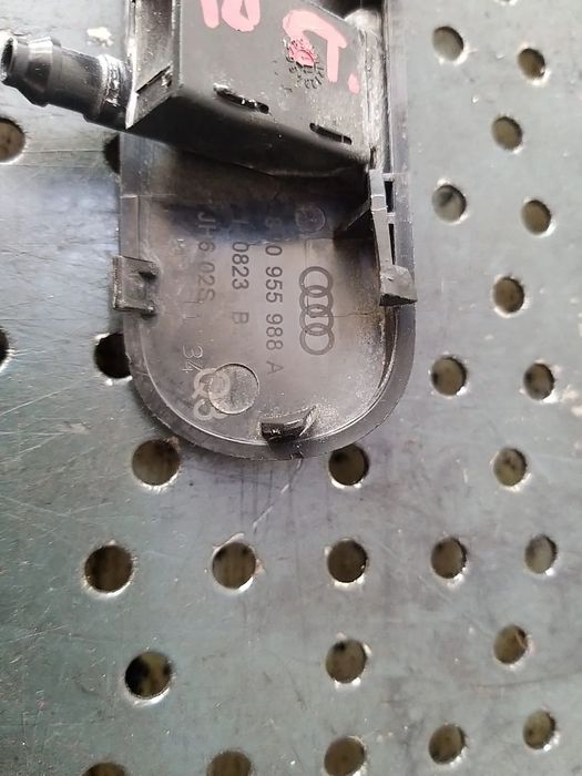 Duza spalator parbriz dreapta audi q3 8u 8u0955988a