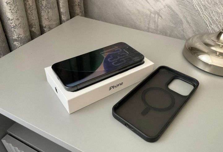 Vând Iphone 15 Pro Max