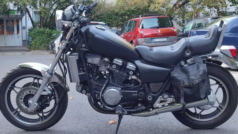 Honda Magna VF750 V4