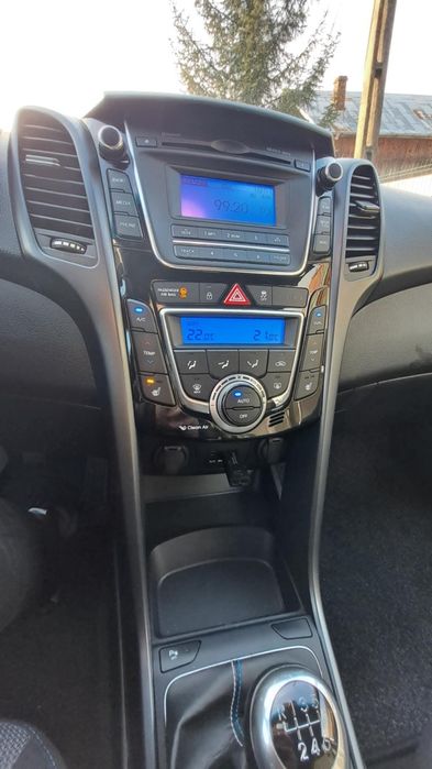 Vând Hyundai i30