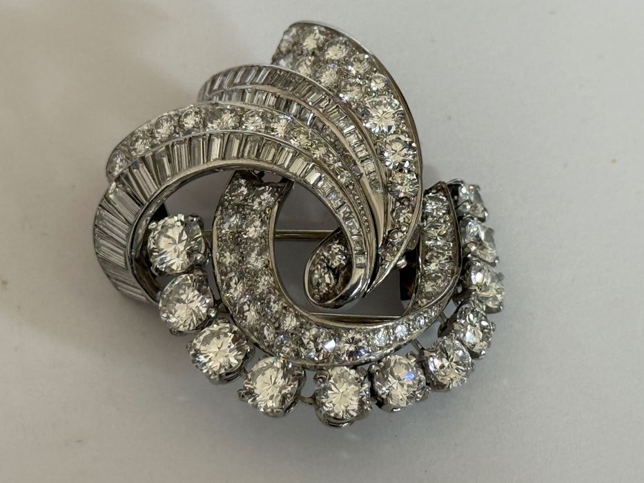 Италианска Платинена Колие/Брошка 26г с 13К Диаманти; Топ Оферта!