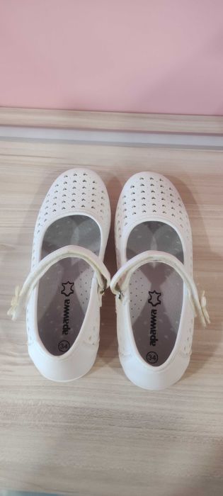 Обувки за момиче