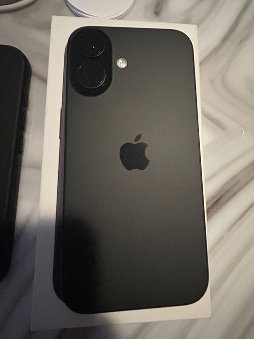 IPhone 16 Пълен комплект