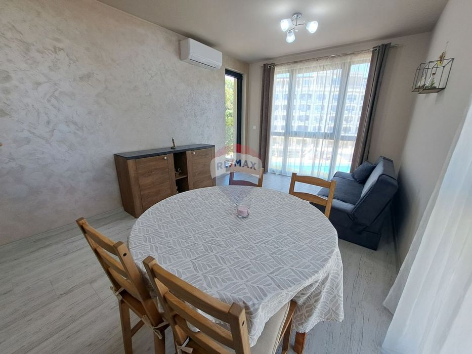 Дава се под наем Двустаен апартамент в к.к. Св.Св. Константин и Елена - 56 кв.м за 612 € - Снимка #4