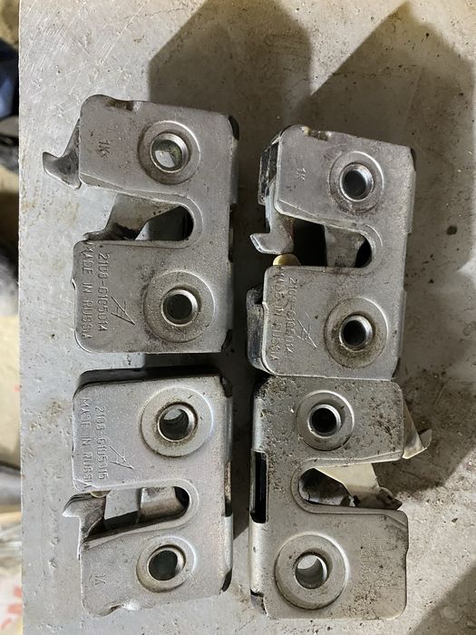 Комплект замков дверей для ващ 2115