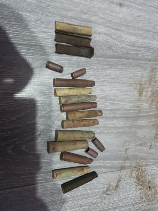 Tuburi cartuse vechi din primul si al doilea razboi mondial