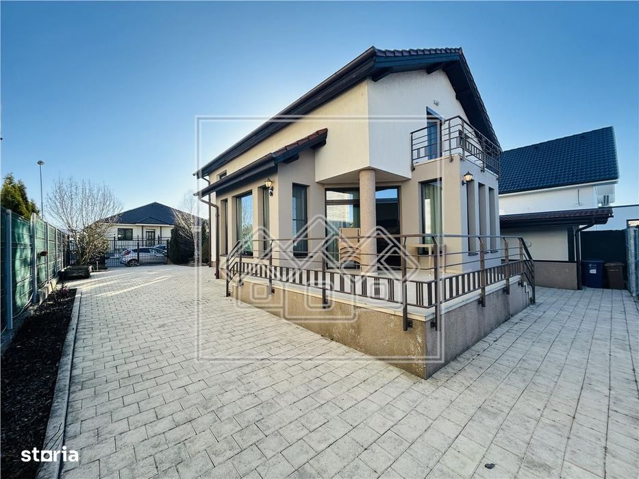 Casa individuala, teren mare, 2 garaje - Sura Mica