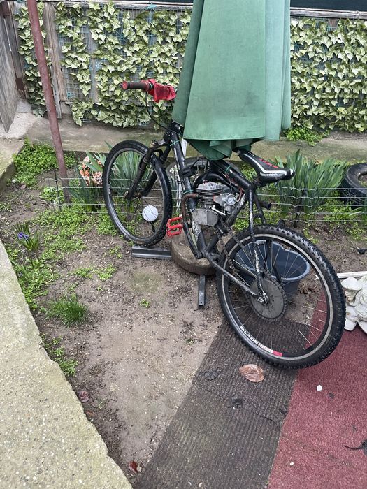 Biciceta cu motor 100cc