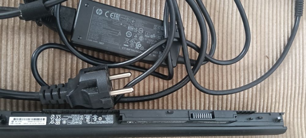 HP 64 biți 465GB  Windows 10