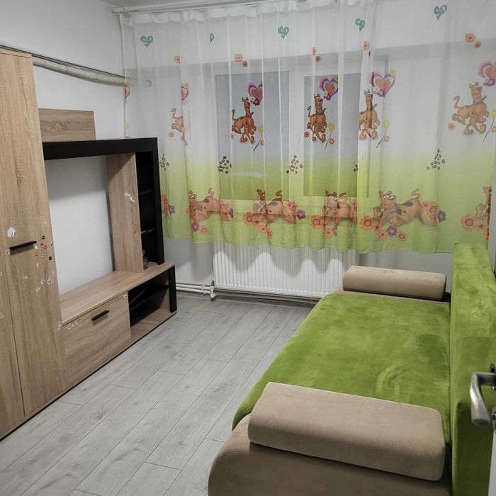 Vand apartament cu 3 camere in Medgidia