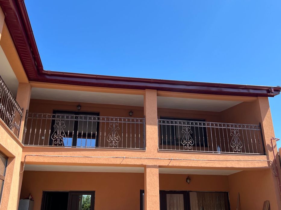 Porti garduri balustrade fier forjat