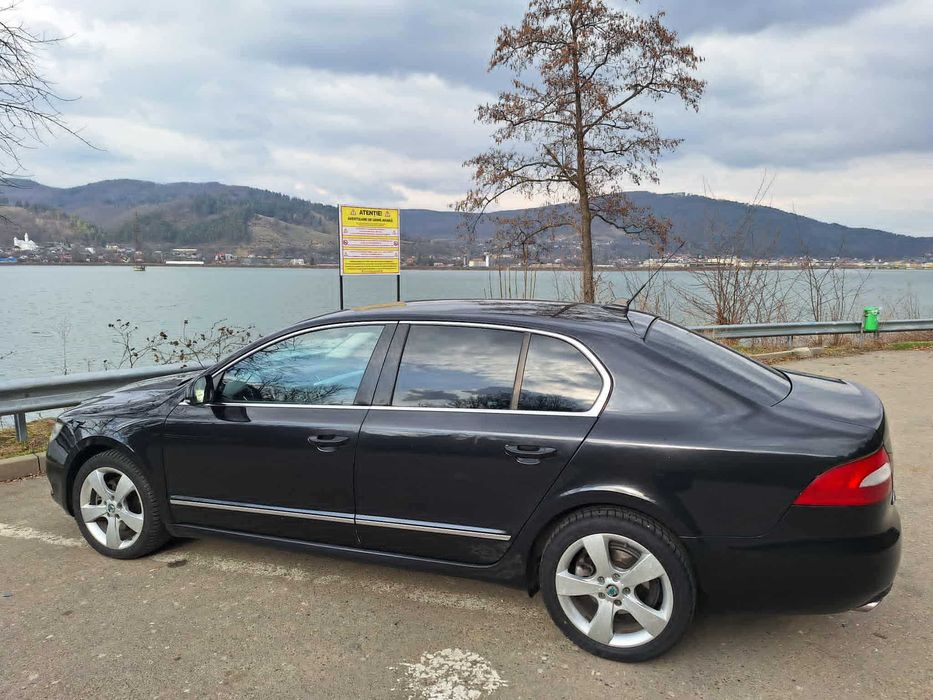 vând skoda superb 2
