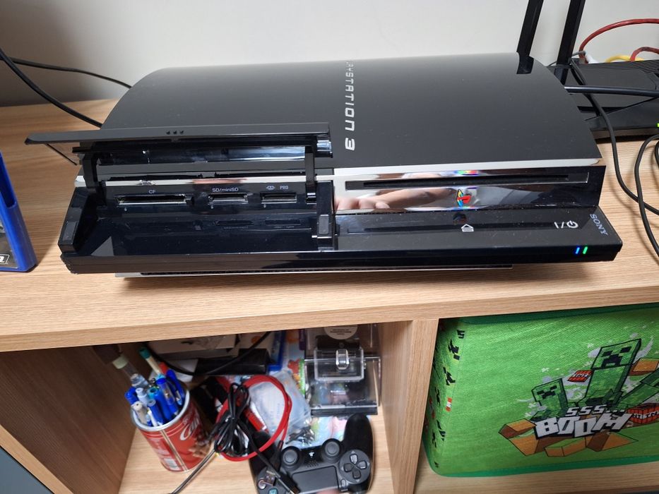 Playstation 3 backwards compatible - обратно съвместим ps1 ps2 ps3