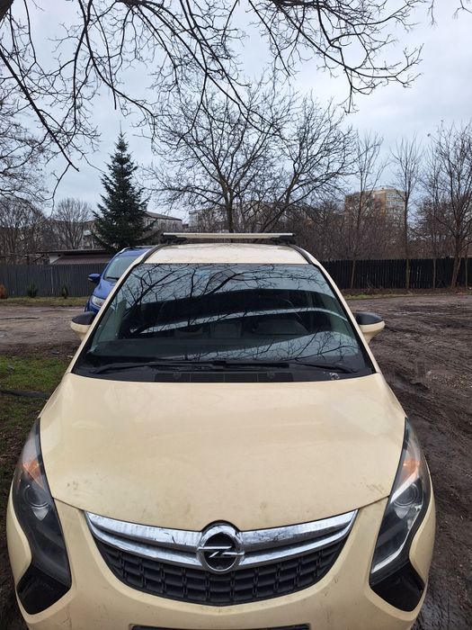 Opel Zafira 2.0 an 2014